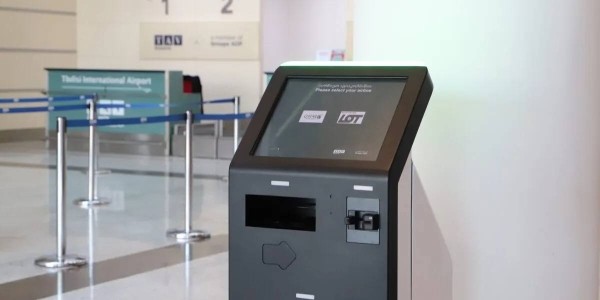 В аэропорту Тбилиси устанавливают кабины саморегистрации пассажиров
