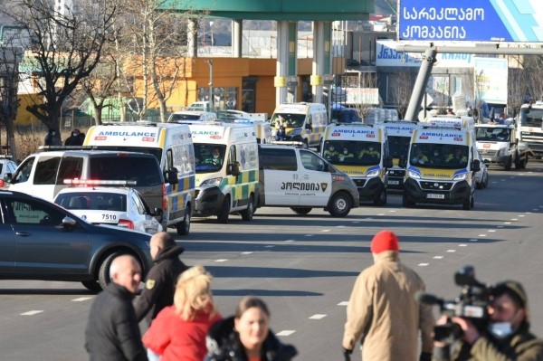 Заключенных оставили без наблюдения – детали побега из клиники “Аверси” в Тбилиси