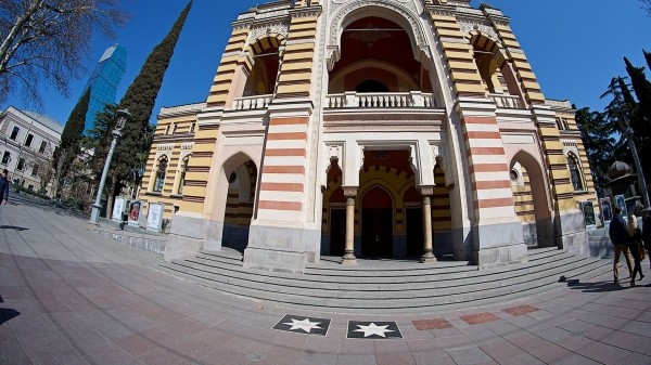 Администрация Тбилисского театра оперы и балета ответила на заявление бастующих Администрация Тбилисского театра оперы и балета ответила на заявление бастующих