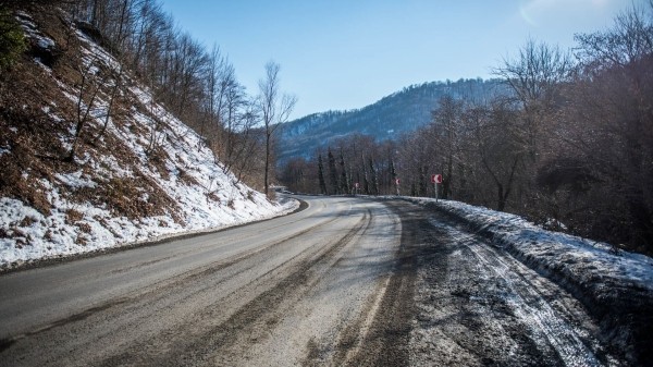 Верхний Ларс сегодня: к границе с Россией введены ограничения для транспорта Верхний Ларс сегодня: к границе с Россией введены ограничения для транспорта