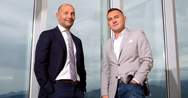 Свадьба в Цинандли, на которой присутствовала президент – совместная жизнь бизнесмена Георгия Рцхиладзе и казашки Аянат Ксенбай, гламурные приемы и венчание (фото) Свадьба в Цинандли, на которой присутствовала президент – совместная жизнь бизнесмена Георгия Рцхиладзе и казашки Аянат Ксенбай, гламурные приемы и венчание (фото)