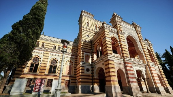 Работе театра ничего не угрожает – Тбилисский театр оперы и балета о забастовке персонала Работе театра ничего не угрожает – Тбилисский театр оперы и балета о забастовке персонала