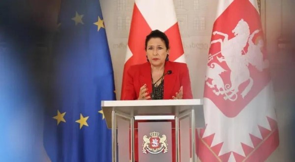 Саломе Зурабишвили – Несколько стран-партнеров готовы помочь нам открыть безопасные избирательные участки – Мы должны подготовить грузинских нелегалов к тому, что участие в выборах не представляет опасности Саломе Зурабишвили – Несколько стран-партнеров готовы помочь нам открыть безопасные избирательные участки – Мы должны подготовить грузинских нелегалов к тому, что участие в выборах не представляет опасности