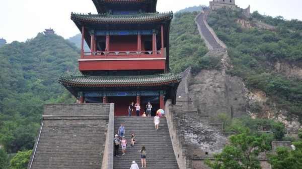 Китай ввел безвизовый режим для туристов из шести стран