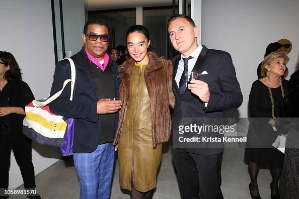 Свадьба в Цинандли, на которой присутствовала президент – совместная жизнь бизнесмена Георгия Рцхиладзе и казашки Аянат Ксенбай, гламурные приемы и венчание (фото) Свадьба в Цинандли, на которой присутствовала президент – совместная жизнь бизнесмена Георгия Рцхиладзе и казашки Аянат Ксенбай, гламурные приемы и венчание (фото)