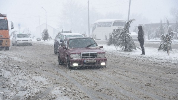 В Грузии будут штрафовать за отсутствие зимних шин на горных дорогах