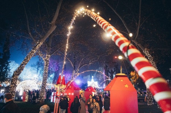 В Тбилиси открылась «Новогодняя деревня». ФОТО.