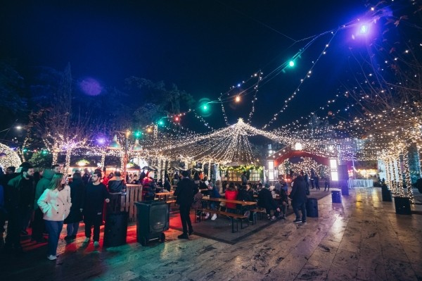 В Тбилиси открылась «Новогодняя деревня». ФОТО.