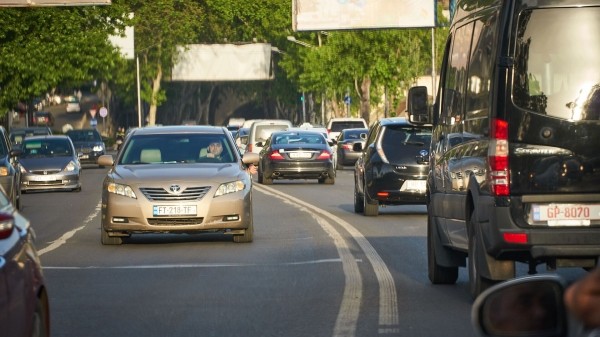 Борьба с пробками в Тбилиси – последнее слово по большегрузам за Сакребуло 