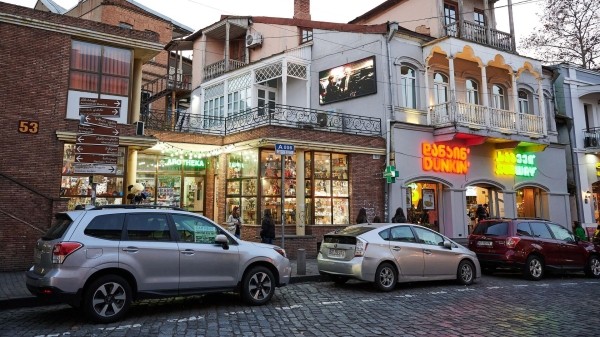 Теперь не пошумишь: в Грузии начали штрафовать за превышение шума с первого раза 