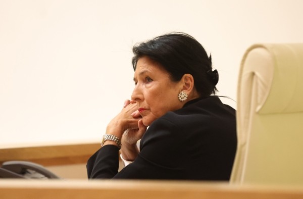 Зурабишвили едет в Чехию, несмотря на критику «Грузинской мечты»