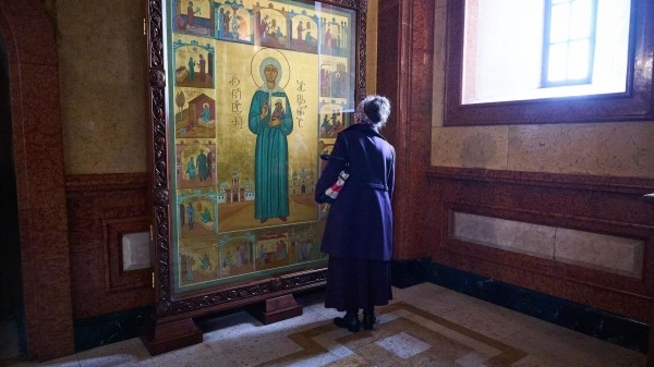 Скандальную икону в главном храме Грузии заменили на время внесения изменений