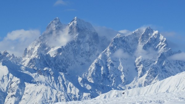На ведущей в высокогорную Сванети дороге введены ограничения