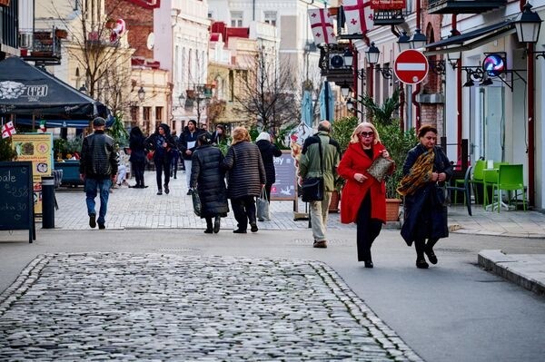 Теплый январь в Тбилиси: подарок погоды в начале года – фото Теплый январь в Тбилиси: подарок погоды в начале года – фото