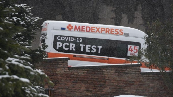 Доступны ли в Грузии препараты, применяемые для лечения коронавируса – ответ министра