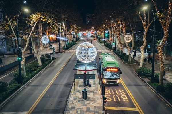 В центре Тбилиси перекрыли еще несколько дорог из-за новогодних мероприятий