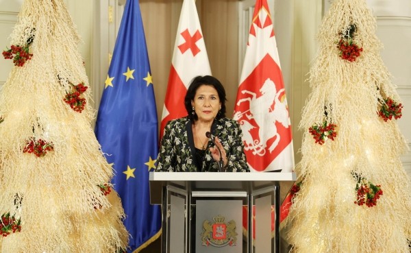 Президент Грузии поздравила армян с Рождеством, а западных христиан – с Богоявлением