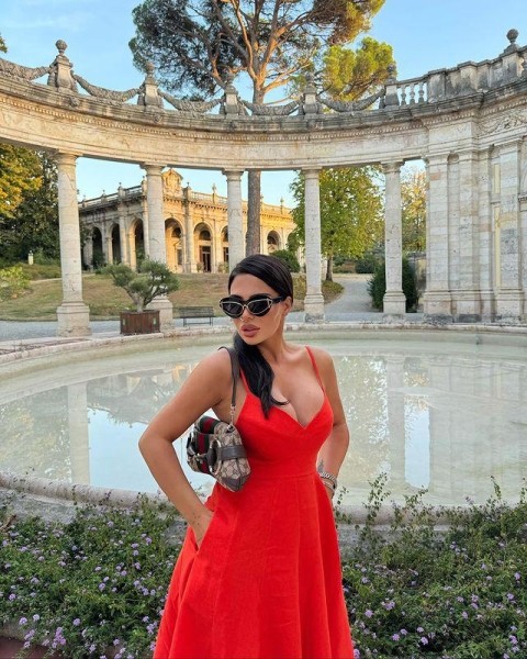 Сумка за 35 000 долларов, платье за 2 200 долларов и... - звездный стиль Шорены Бегашвили: сколько стоит самый дорогой наряд актрисы Сумка за 35 000 долларов, платье за 2 200 долларов и... - звездный стиль Шорены Бегашвили: сколько стоит самый дорогой наряд актрисы