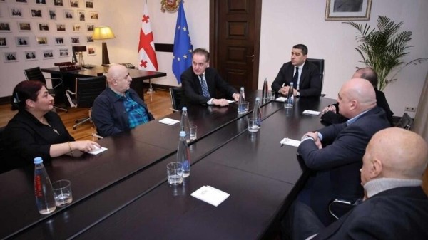 Уже официально &ndash; сын первого президента Грузии возглавил Национальную библиотеку