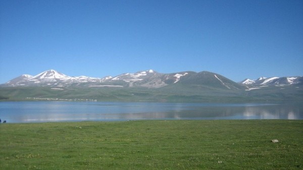 Перевал Паравани закрыт для большегрузов Перевал Паравани закрыт для большегрузов