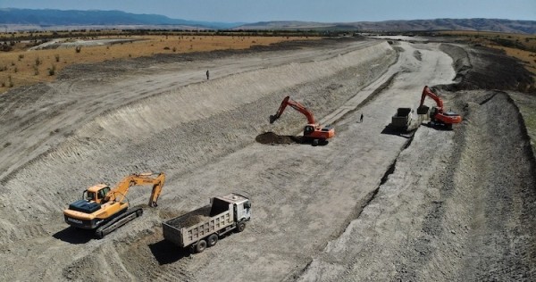 Забракованные мэрией Тбилиси строители проспекта Церетели будут строить другую дорогу: в Ахалкалаки