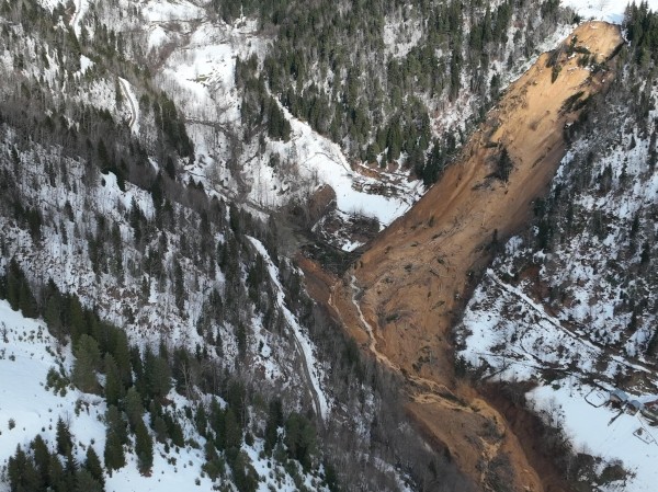 В Грузии до сотни расселенных семей ждут заключения геологов из оползневых зон