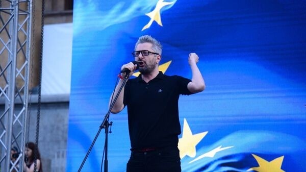 Ника Гварамия отказывается от доли и должности на телеканале Mtavari Ника Гварамия отказывается от доли и должности на телеканале Mtavari