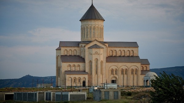 Композитора Важу Азарашвили похоронят в пантеоне Махата Композитора Важу Азарашвили похоронят в пантеоне Махата