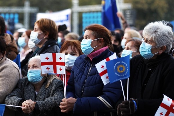 За год до выборов объем пожертвований правящей «Грузинской мечте» достиг рекорда