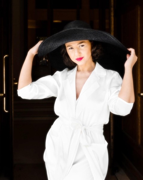 «В 1990-е годы у моей семьи не было денег, иногда дома было очень мало еды...» - Что рассказывает Хатия Буниатишвили и какой собственностью она владеет