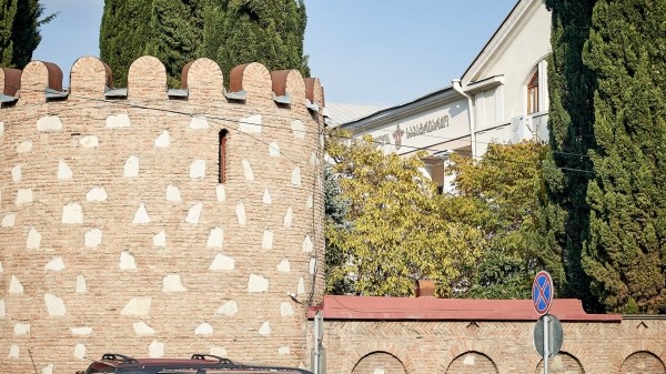 Протоиерею Петре Колхи приостанавливают священническую деятельность