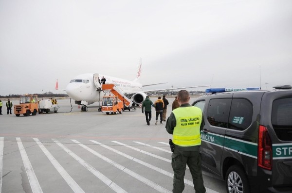 Польша депортировала 15 граждан Грузии