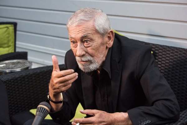 В Киеве улице Булгакова присвоили имя Вахтанга Кикабидзе