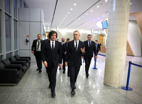 НАТО рассчитывает на активизацию реформ в Грузии НАТО рассчитывает на активизацию реформ в Грузии