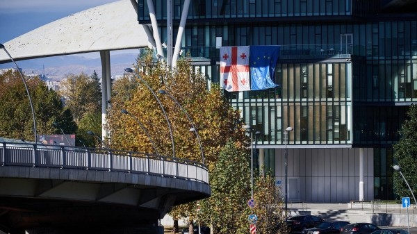 Реформа паспортов в Грузии: устаревшие удостоверения личности поменяют бесплатно