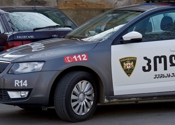 Близ Тбилиси молодая женщина ранила своего парня во время ссоры