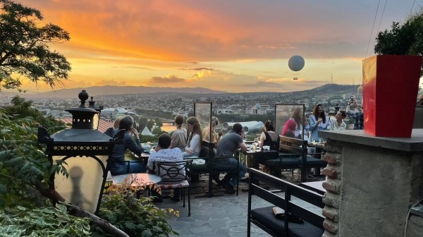 Еще более 20 жалоб поступило на заведения из-за отсутствия обслуживания на грузинском