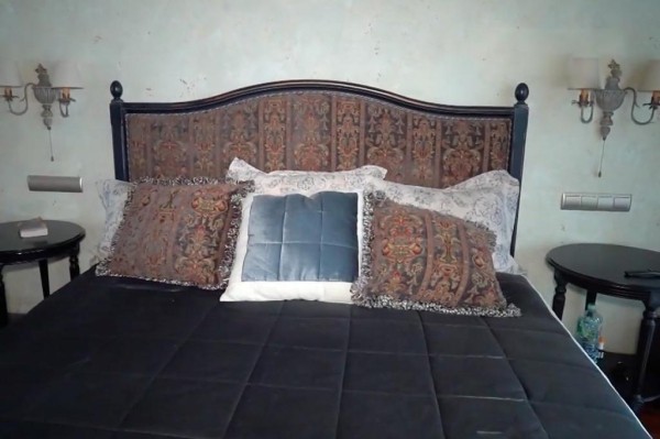 «Я 30 лет копил, чтобы его построить» - роскошный особняк Сосо Павлиашвили за городом: как живет певец после переезда из Москвы?