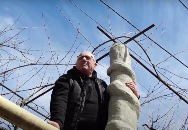 Конфликт на религиозной почве – в Адигени мэру и полиции пришлось успокаивать толпу