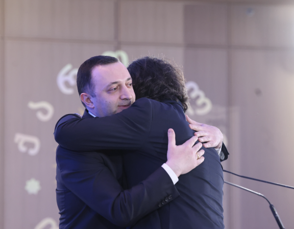 Гарибашвили отрицает конфликт со сменившим его на должности премьера Кобахидзе