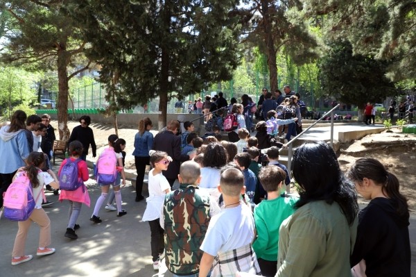 В школах Тбилиси провели учения на случай чрезвычайных ситуаций