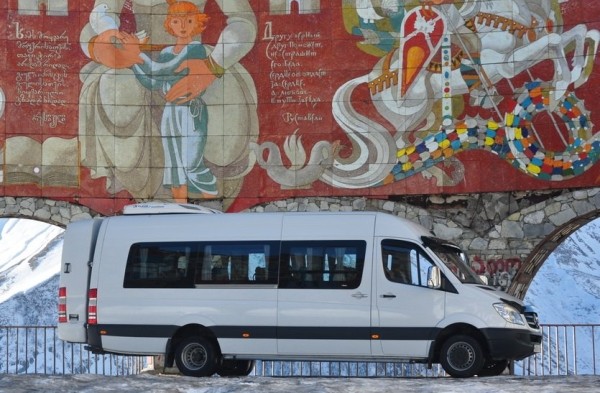 Зурабишвили выступила за усиление контроля за въезжающими в Грузию россиянами