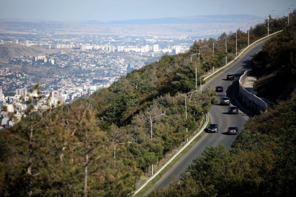 Оползни и камнепады – геологи назвали более трех десятков зон высокого риска в Тбилиси Оползни и камнепады – геологи назвали более трех десятков зон высокого риска в Тбилиси