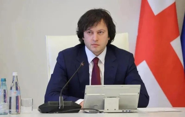 Ираклий Кобахидзе - Наш главный посыл нашим партнерам, что отношениям нужны перезагрузка и оздоровление по всем направлениям, это касается США и ЕС Ираклий Кобахидзе - Наш главный посыл нашим партнерам, что отношениям нужны перезагрузка и оздоровление по всем направлениям, это касается США и ЕС