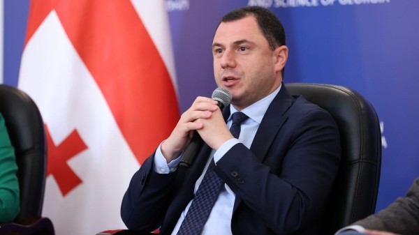 "Каждый ребенок заслуживает мирную жизнь" – глава Минобразования Грузии поздравил детей "Каждый ребенок заслуживает мирную жизнь" – глава Минобразования Грузии поздравил детей