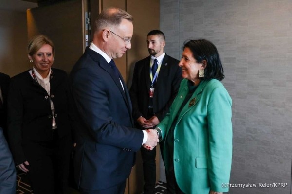 Зурабишвили обсудила с президентом Польши ситуацию в Грузии и предстоящие выборы