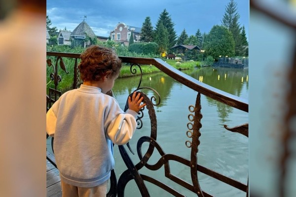 Квартира Кеты Топурия за 3 миллиона долларов в Дубае с панорамным видом на Персидский залив и мегаполис – что пишут российские СМИ о роскошной жизни грузинской певицы