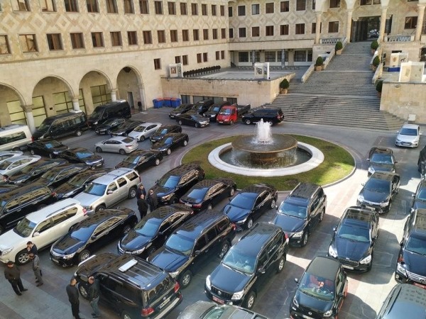 Для парламента Грузии закупят 60 новых машин стоимостью около $2,5 млн Для парламента Грузии закупят 60 новых машин стоимостью около $2,5 млн