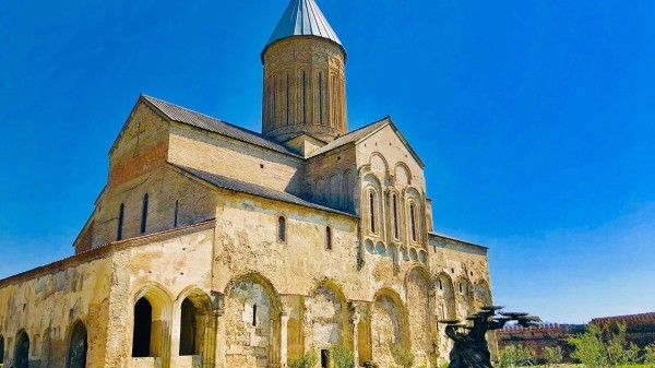 С ходом ремонта в храме Алаверди, пострадавшем от урагана, ознакомился премьер Грузии С ходом ремонта в храме Алаверди, пострадавшем от урагана, ознакомился премьер Грузии