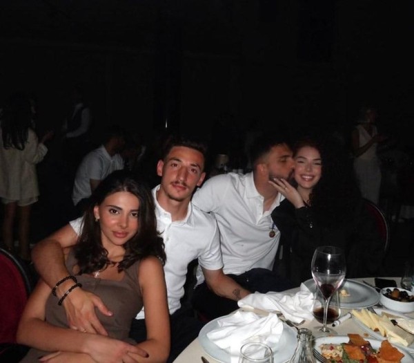 Кадры с закрытого приема: танцующие футболисты и веселье вовсю – кто был на вечеринке